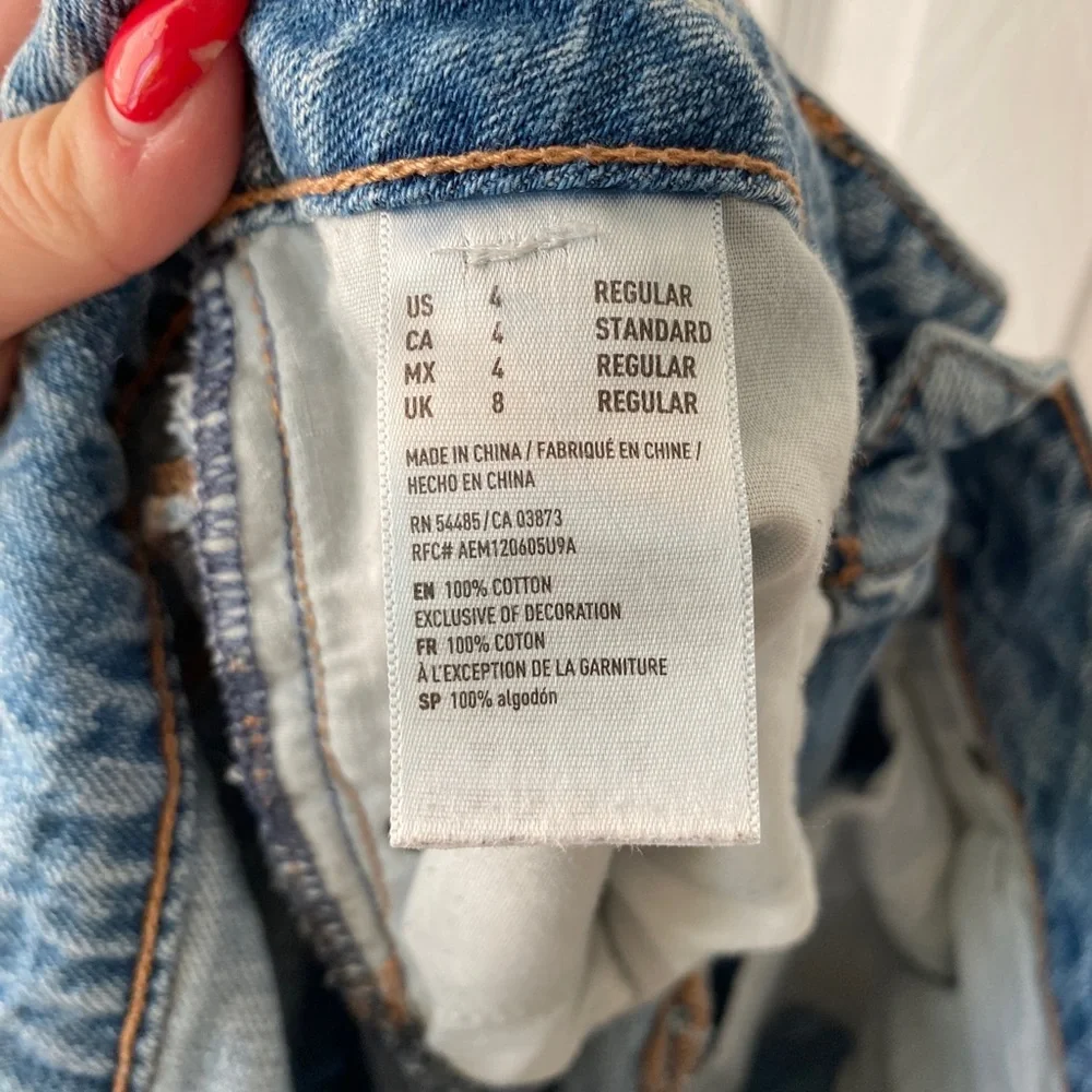 American Eagle Boyfriend Ripped Jeans - Picture 5 of 6